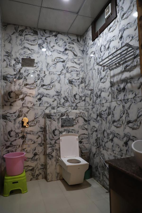 Hotel Dream Comfort Агра Экстерьер фото