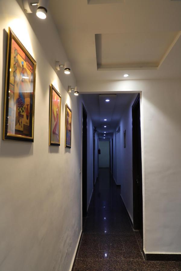 Hotel Dream Comfort Агра Экстерьер фото